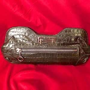 MAXX NY BLACK CLUTCH PURSE